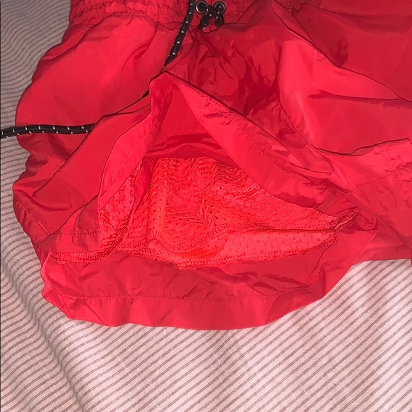 Shorts - Picture 3 of 4